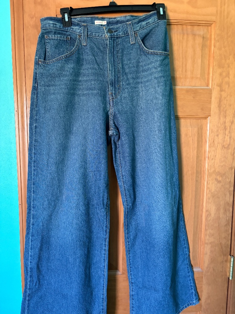 Levi's High-Rise Cinch Waist Baggy Jeans - Size 31